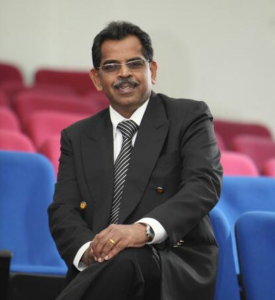 Enlisting knowledge and professionalism to Real Estate - a reconstructive approach