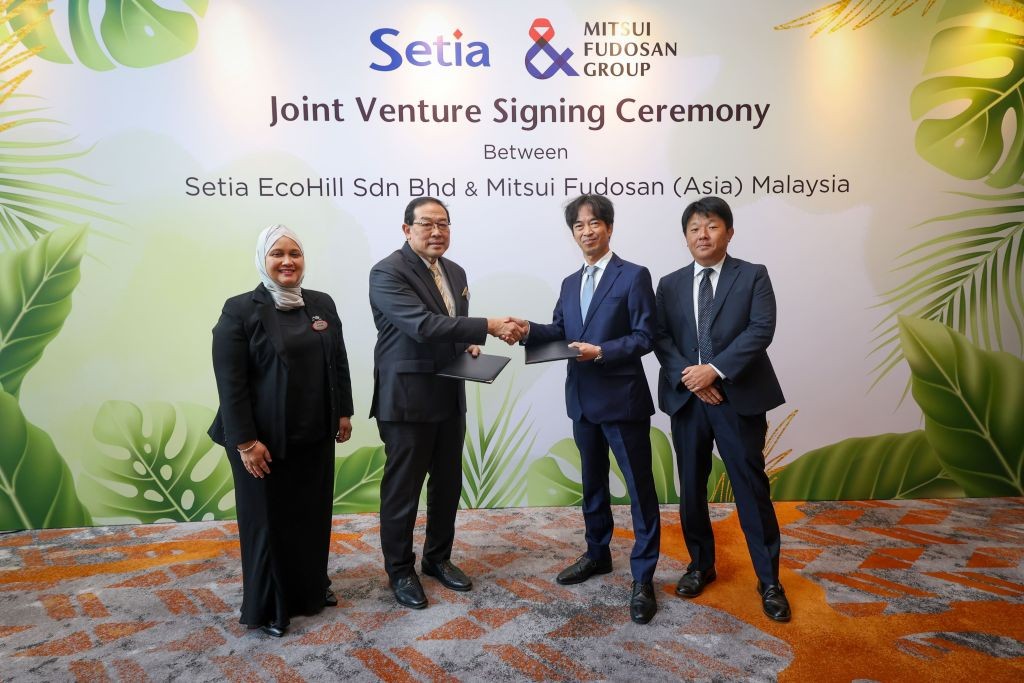 From left: Setia’s chief operating officer Datuk Yuslina Mohd Yunus, Zaini, along with Mitsui Fudosan (Asia) Malaysia Sdn Bhd’s managing director Masayoshi Saito and general manager Ryuichi Wadayama at the signing ceremony in October 2025.